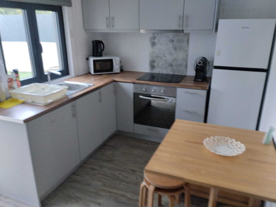 Quarto em moradia para arrendar com contrato e recibo