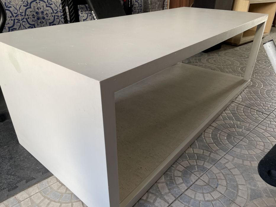 Móvel de apoio / criança