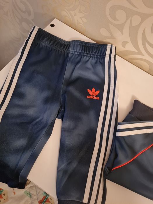 Dresik adidas dla chłopca