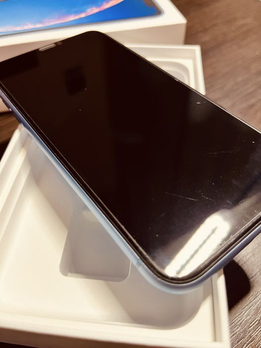 iPhone xr 64gb батарея 79% стан близький до ідеалу Neverlock
