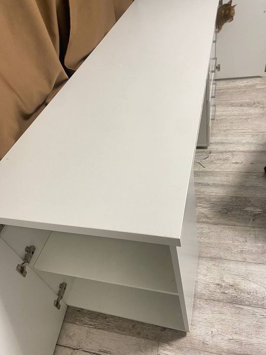 Стіл для роботи чи навчання