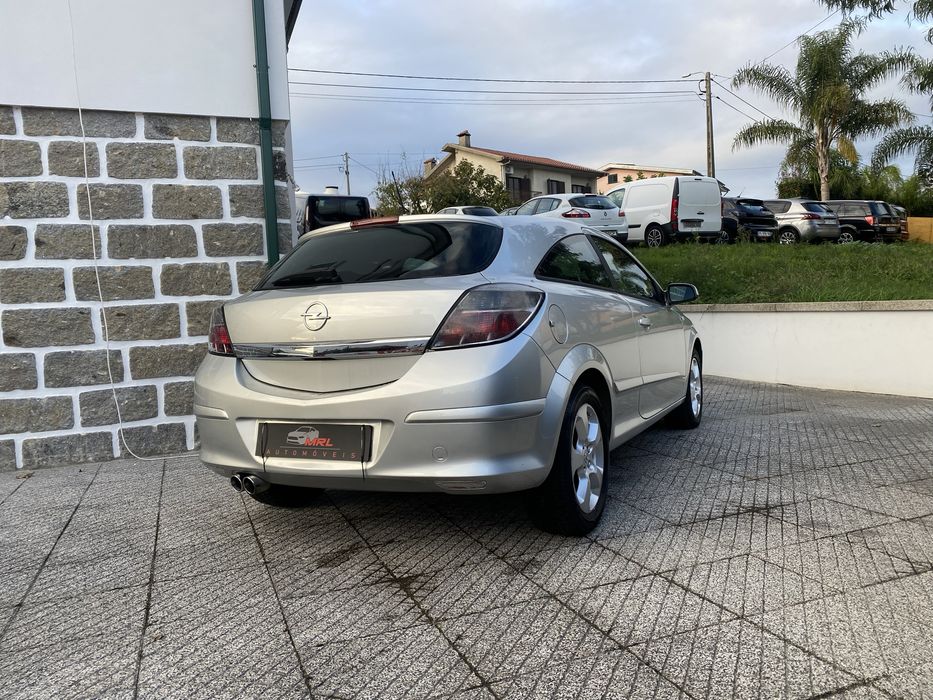 Astra GTC diesel 5lugares