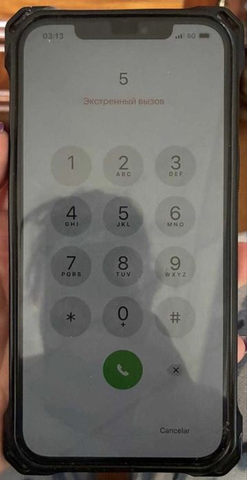 Iphone 12 usado.