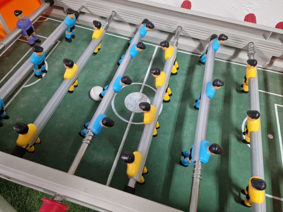 Mesa matraquilhos para criança