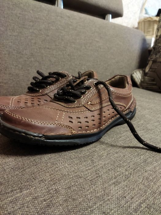 Туфлі шкіряні та замшеві, коричневі та сині