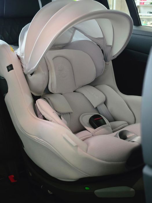 Дитяче автокрісло з базою  Cybex Sirona Ti світло сіре