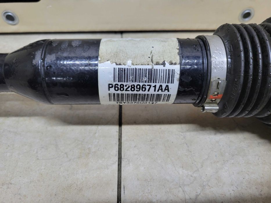 Піввісь полуось передня привід Jeep Cherokee KL 2018 2019 2020 30K