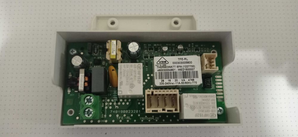 Силова плата бойлера Ariston
