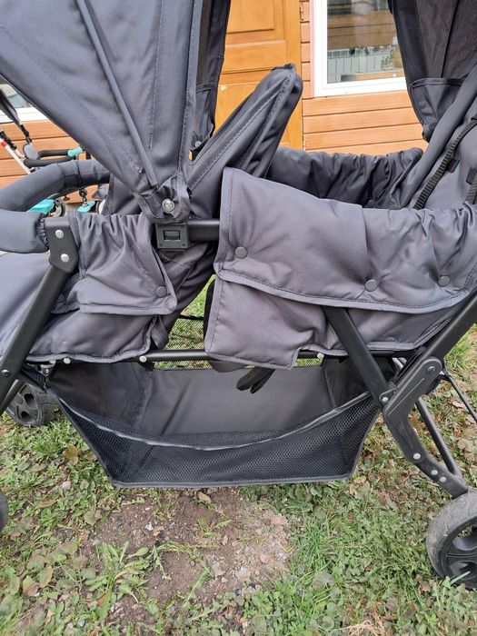 Wózek na dwójkę dzieci,bliźniaczy prawie nowy
