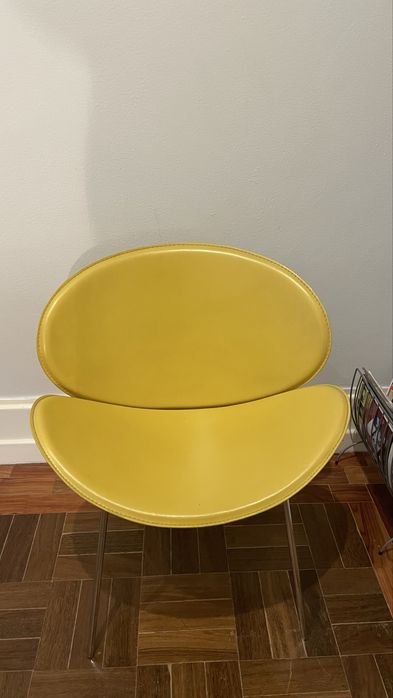 Cadeirão "Orange Slice" amarelo