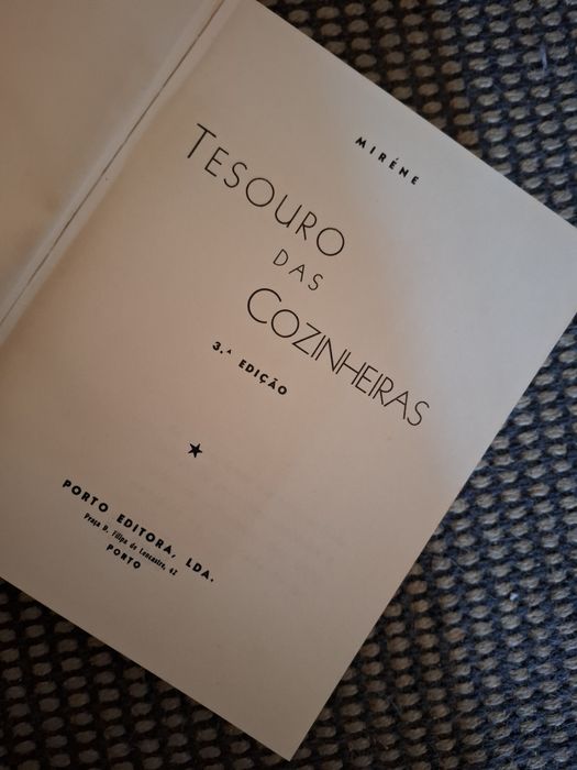 Livro "Tesouro das Cozinheiras"