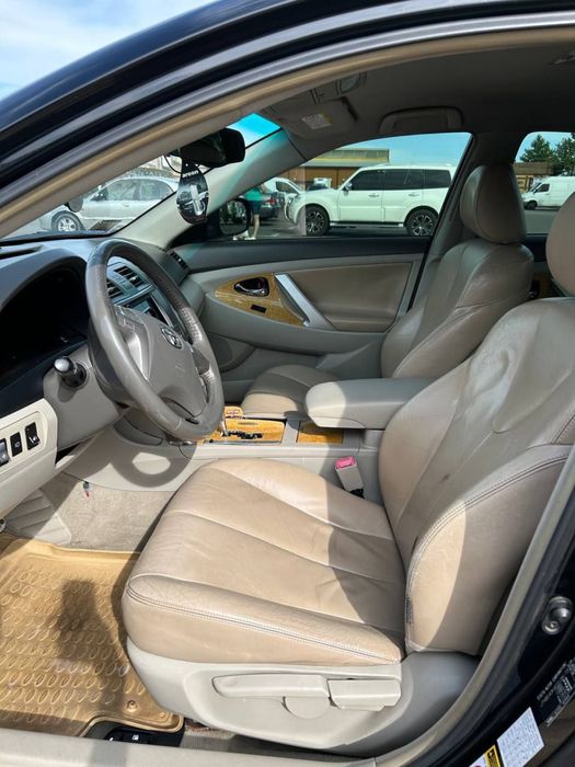 Продам машину Тойота Камри