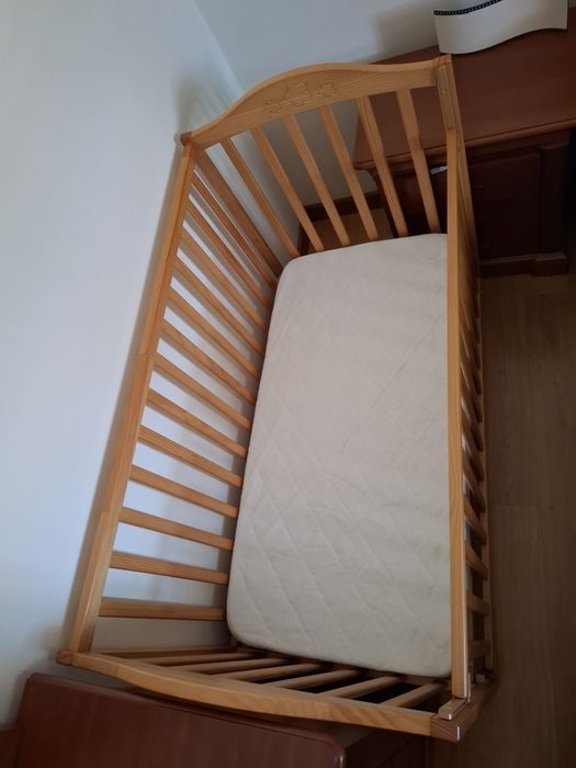 Berço com colchão