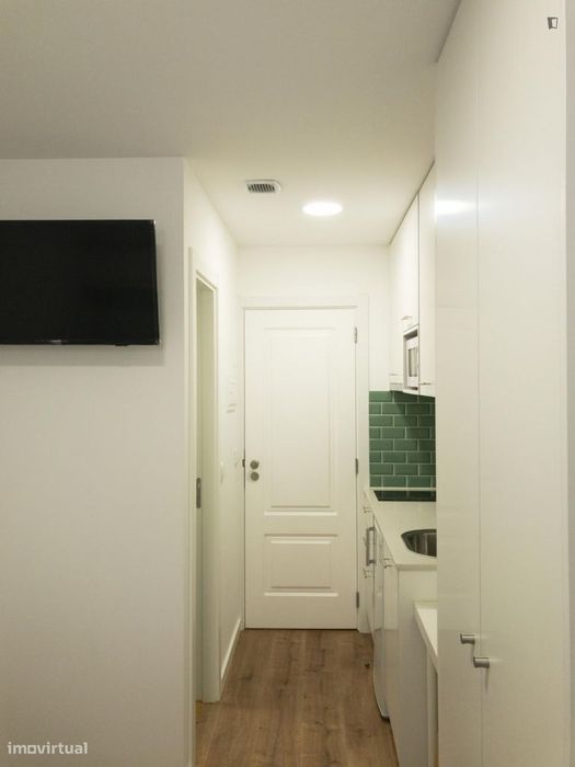 Estúdio - localizado em Cidral Coimbra