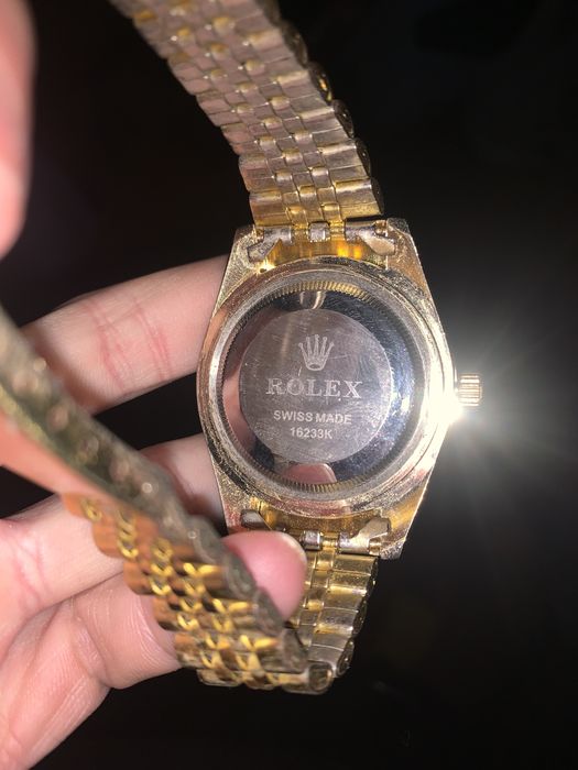 Часы Rolex.