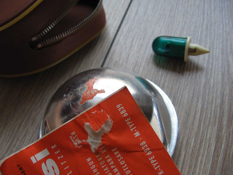 Agfa stara lampa błyskowa Isi Blitz K aparat fotograficzny PRL