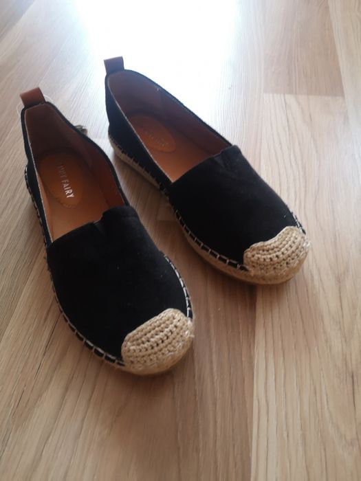 Czarne Espadryle
