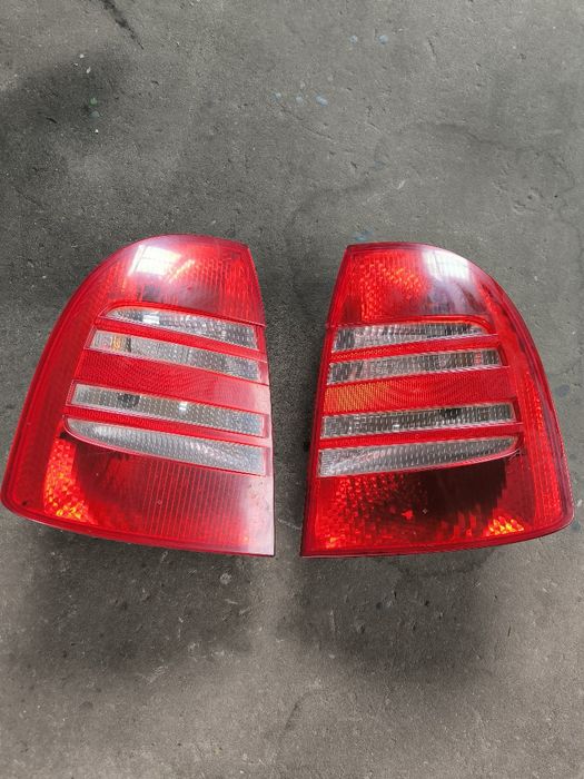 Lampy tylne Skoda Superb 1, Superb I ,Lewa Prawa