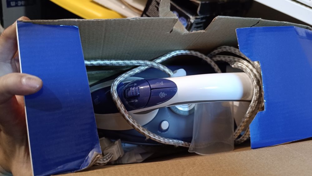 Classic Singer Iron64398294885635121