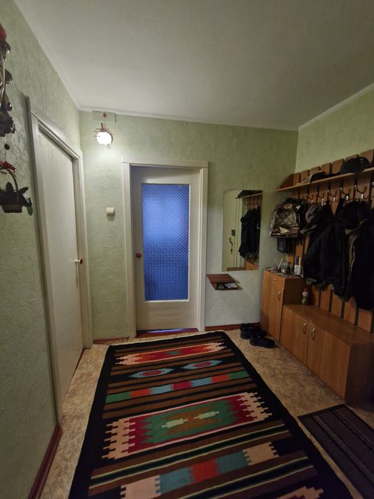 Продається 3-кімната квартира  провулок Шкільний