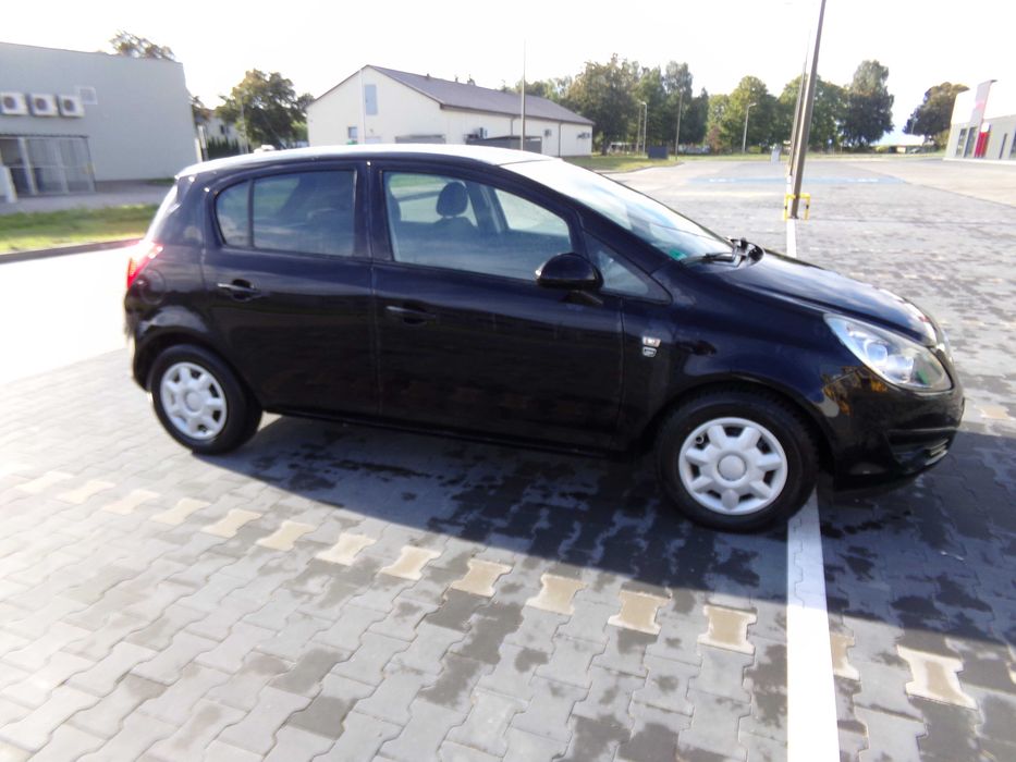OPEL CORSA -   2010R - 1,2-16V - benz - Tanio