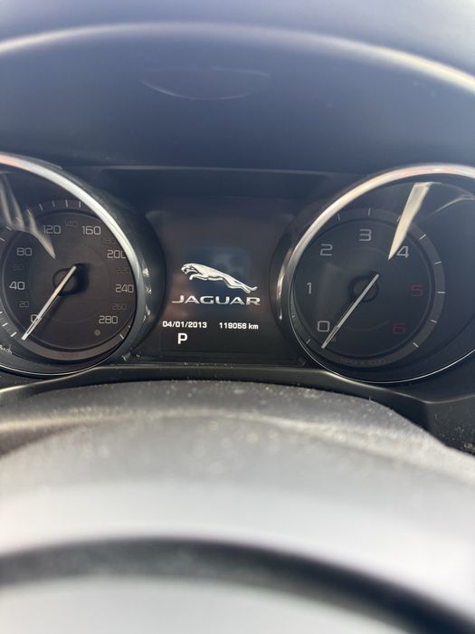 Jaguar XE Prestige Saloon