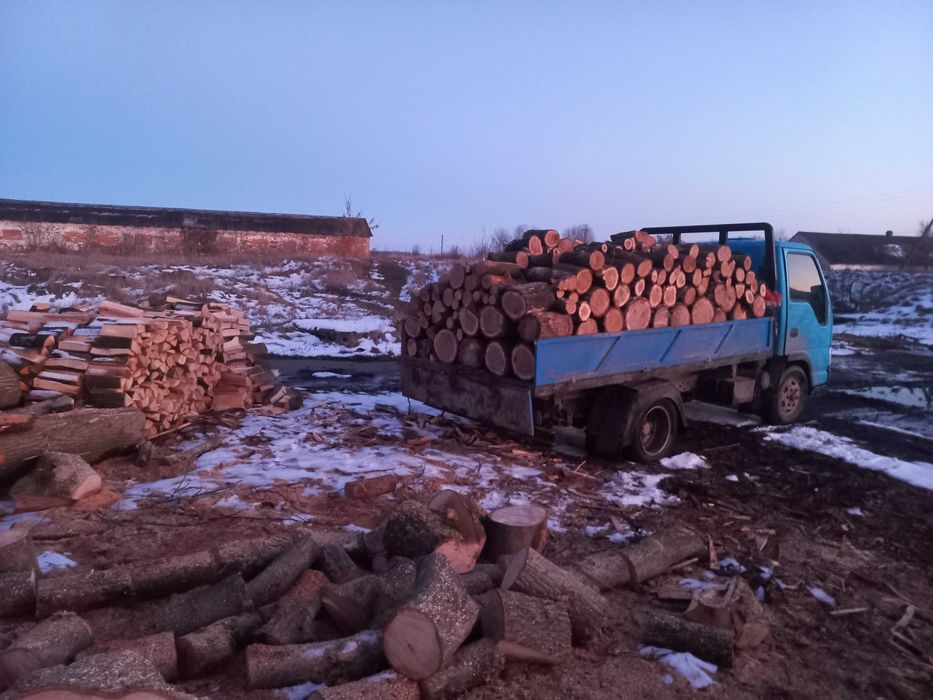Дрова рубані сухий ДУБ.ЯСЕН,Акація,камінів,печі,мангалу від 1 складоме