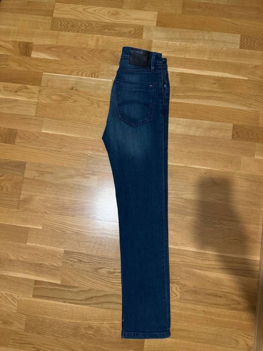Джинсы Tommy Hilfiger