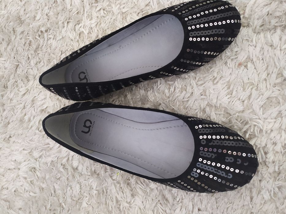 Новые нарядные балетки с паетками. Стелька 22,8 см