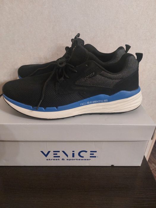 Кросівки чоловічі Venice