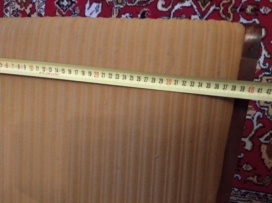 Стільці меблеві дерев'яні