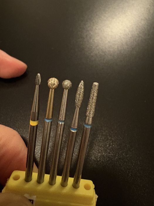 Frezy do opracowania skórek