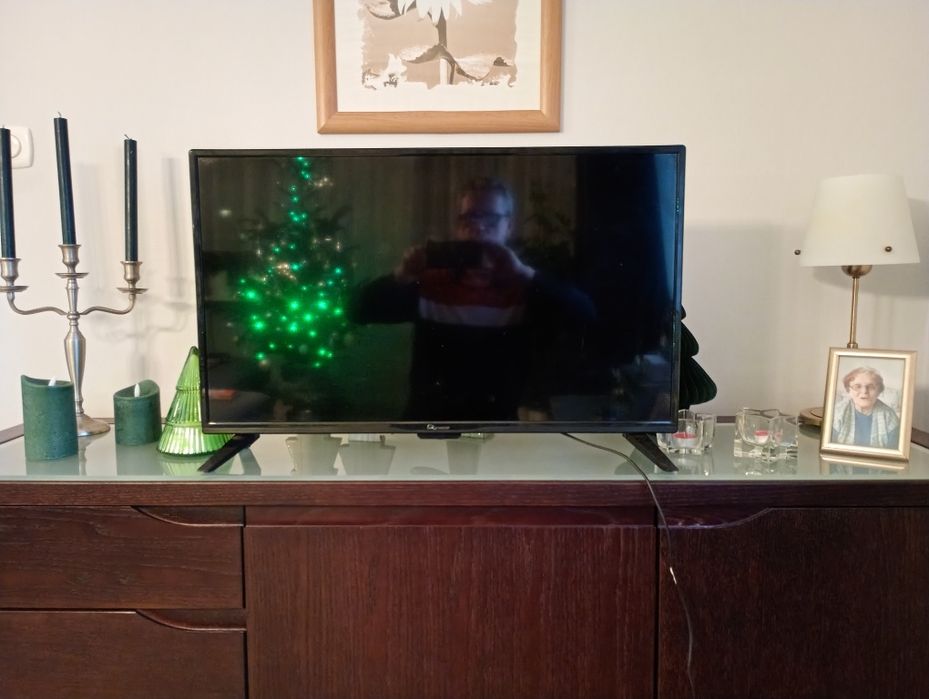 Sprzedam telewizor lwdowy