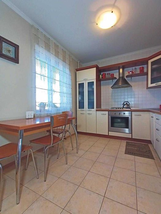 Продаж квартири 75 м2 з ремонтом, меблями, технікою, район Бойова!