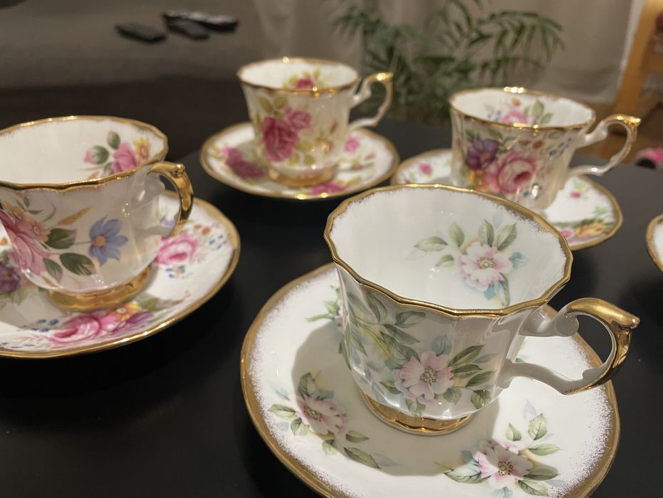 Chavenas de cha Elizabethan Staffordhire