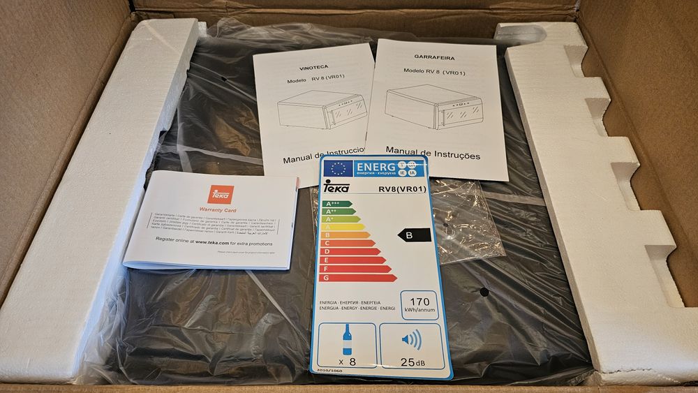 Garrafeira/vinoteca Teka RV 8 [NOVA]