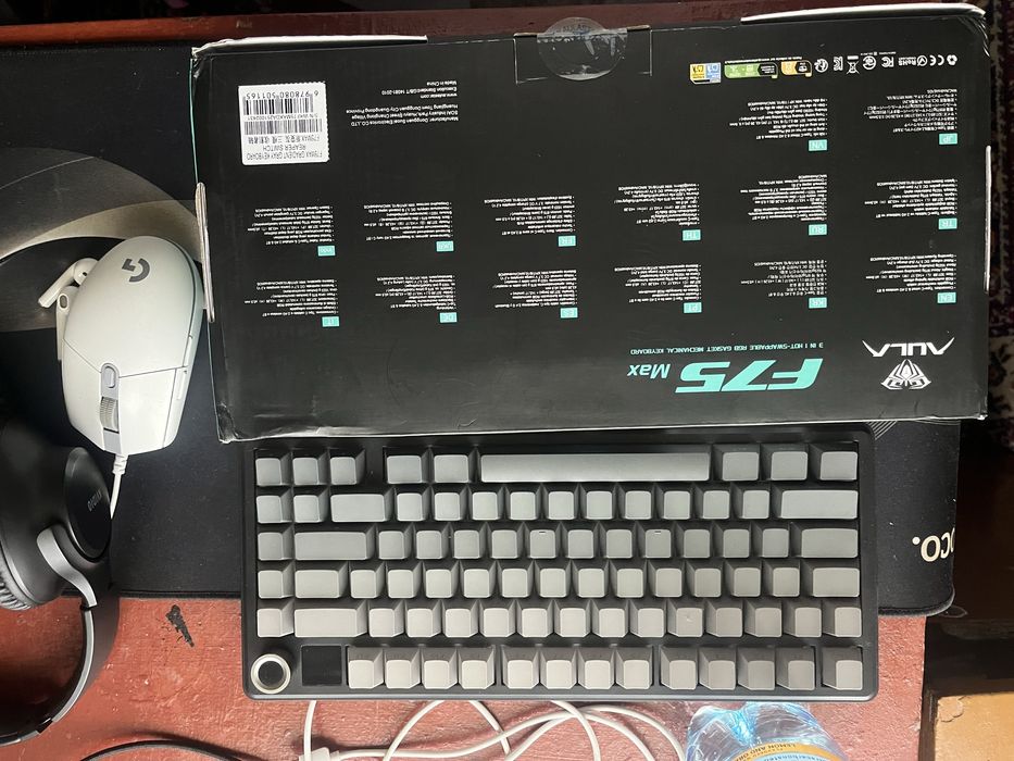 Новесенька механічна клавіатура Aula F75 MAX.