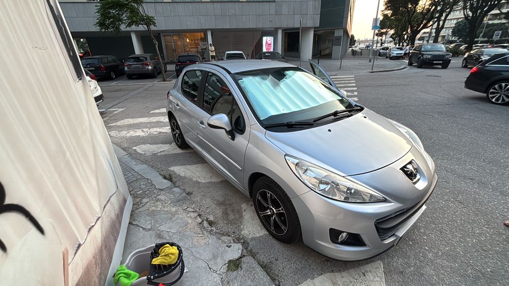 Peugeot 207 HDI ALLURE