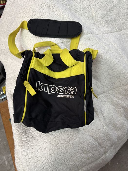 Malote da marca kipsta