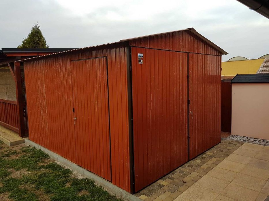 Blaszany garaż 3x4m Drzwi – jasnobrązowy