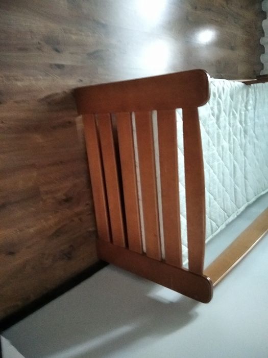 Підліткова ліжко