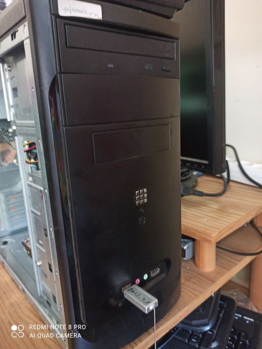 Torre Core i3 com RAM 8GB