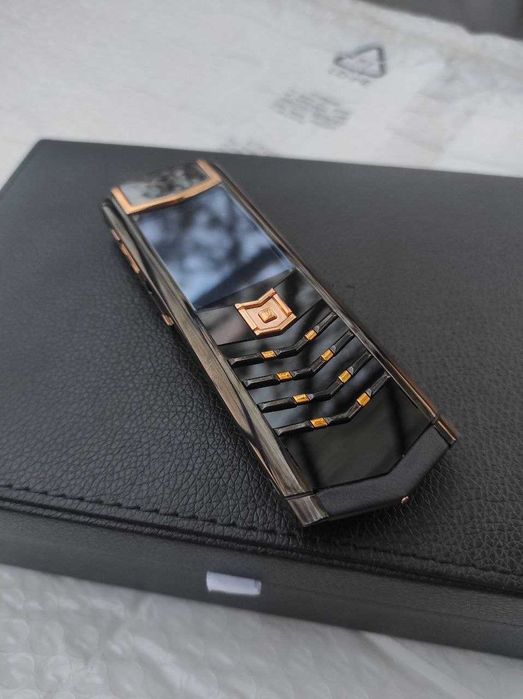 VERTU SIGNATURE S black gold Новий
