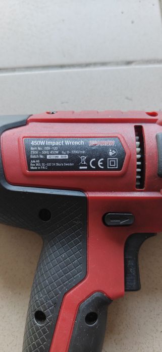 Klucz udarowy zasilany sieciowo 1/2" 400 Nm 230 V