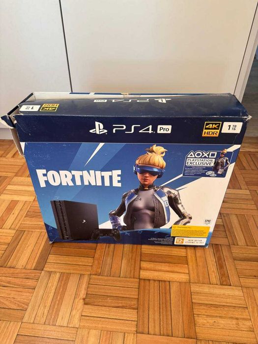 Sony PlayStation 4 Pro 1TB + 3 Comandos + Caixa Original