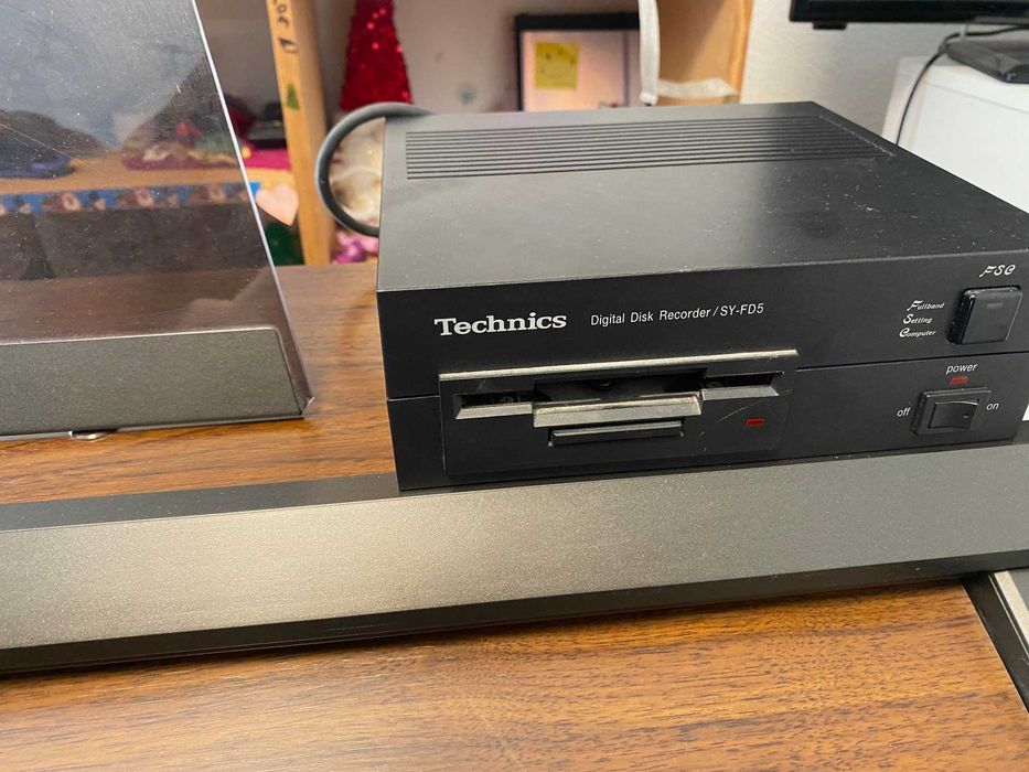 ОРГАН- Электро Technics Япония