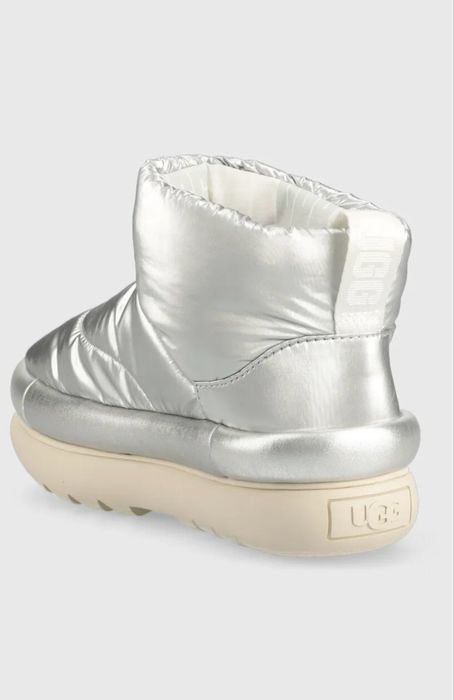 Зимові чоботи UGG