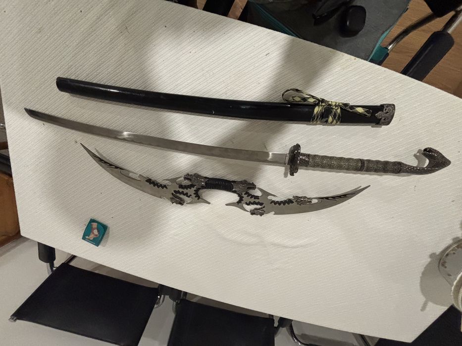 Espadas de ilustrcão