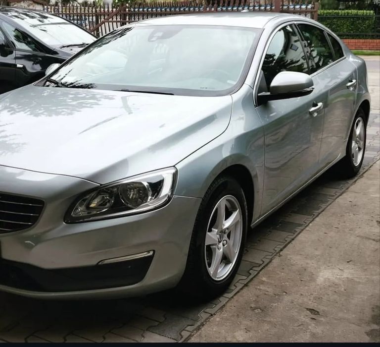 Volvo S60 VOLVO S60 II, Wersja 2.0 D4