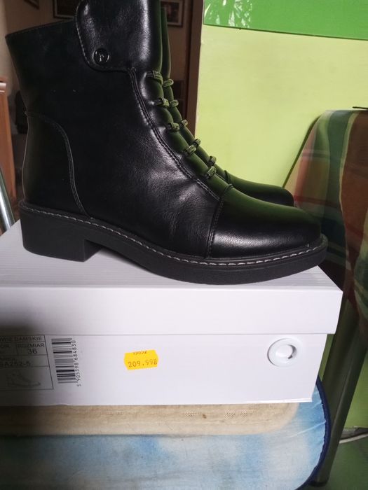 Botki damskie , skórzane nowe .